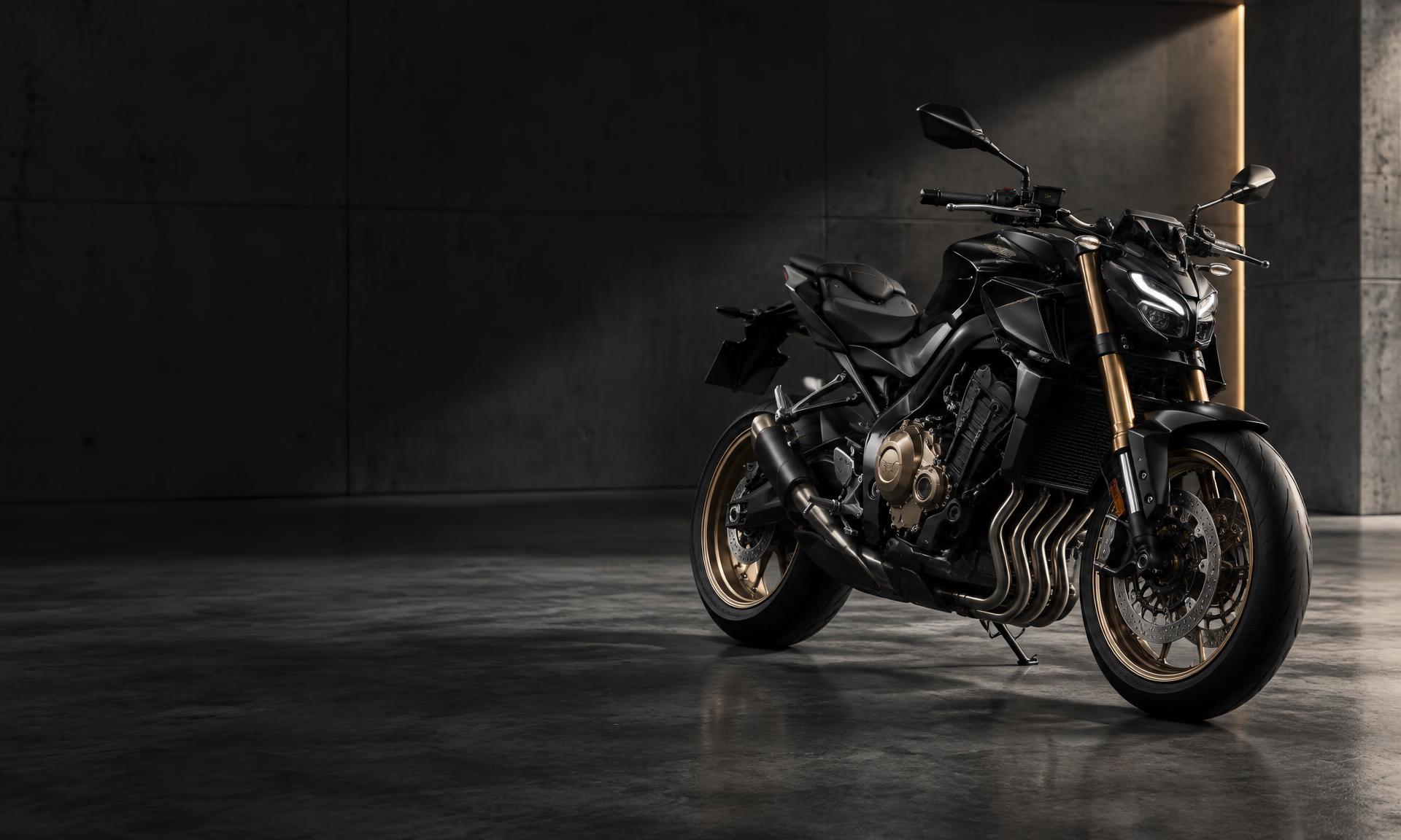 Zwarte motorfiets in een stijlvolle studio